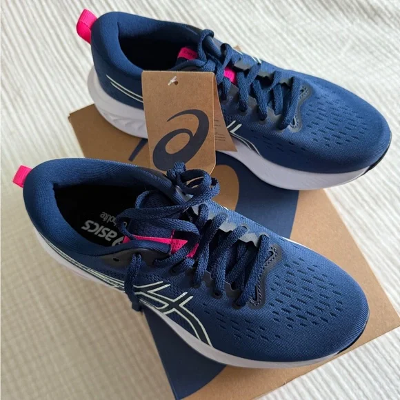 Asics Women's Gel Excite 10 Running Shoe - Picture 3 of 6